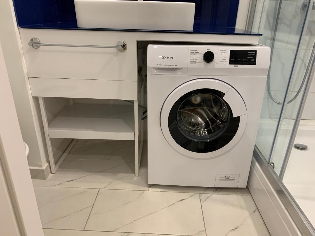 Vip Aparthotel Orbi City Sea View バトゥーミ エクステリア 写真
