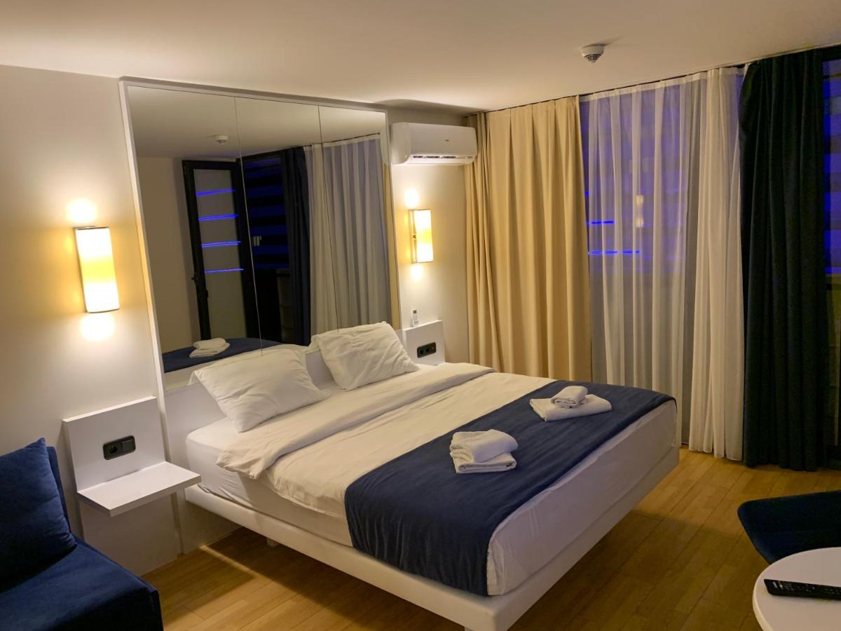 Vip Aparthotel Orbi City Sea View バトゥーミ エクステリア 写真