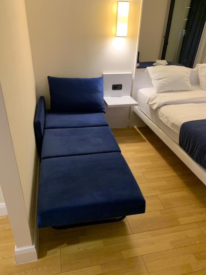 Vip Aparthotel Orbi City Sea View バトゥーミ エクステリア 写真