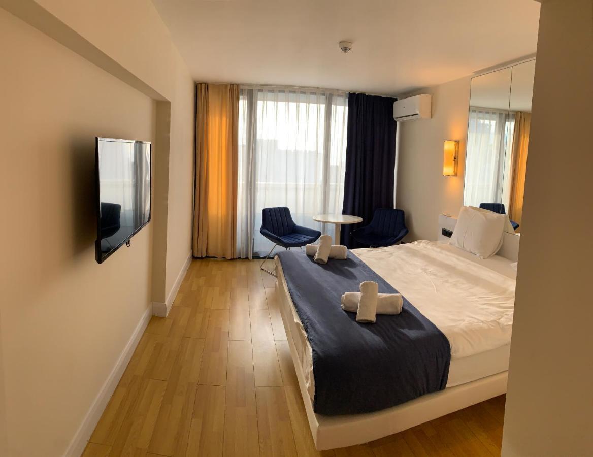 Vip Aparthotel Orbi City Sea View バトゥーミ エクステリア 写真
