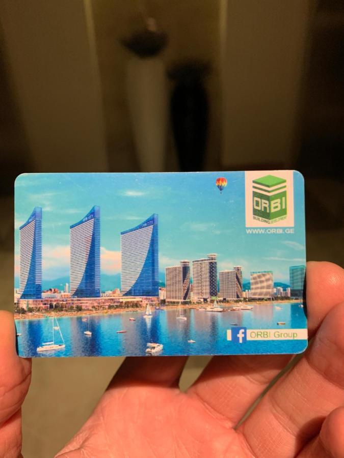 Vip Aparthotel Orbi City Sea View バトゥーミ エクステリア 写真