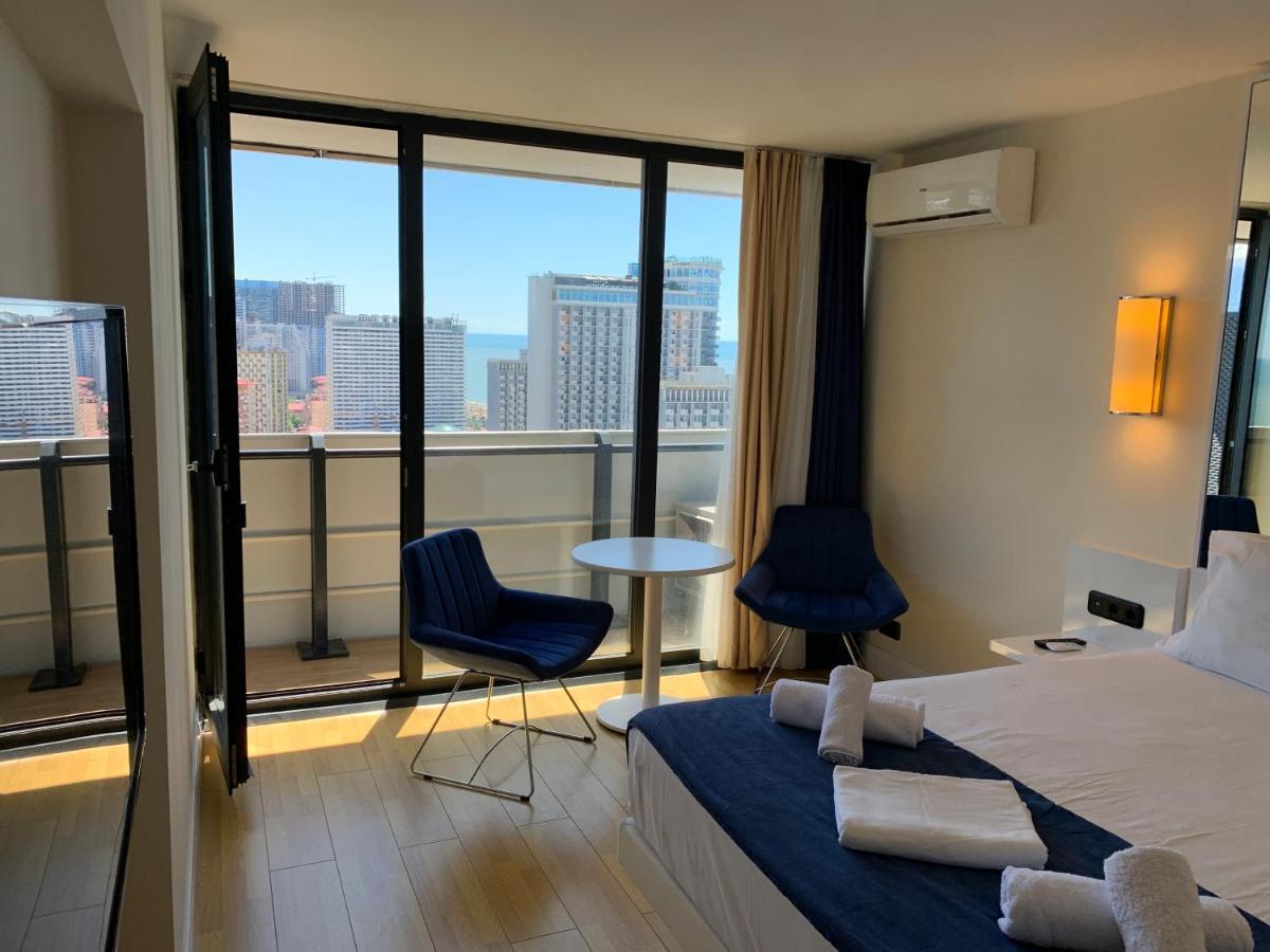 Vip Aparthotel Orbi City Sea View バトゥーミ エクステリア 写真